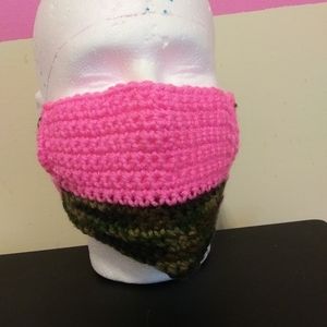 Crochet mask